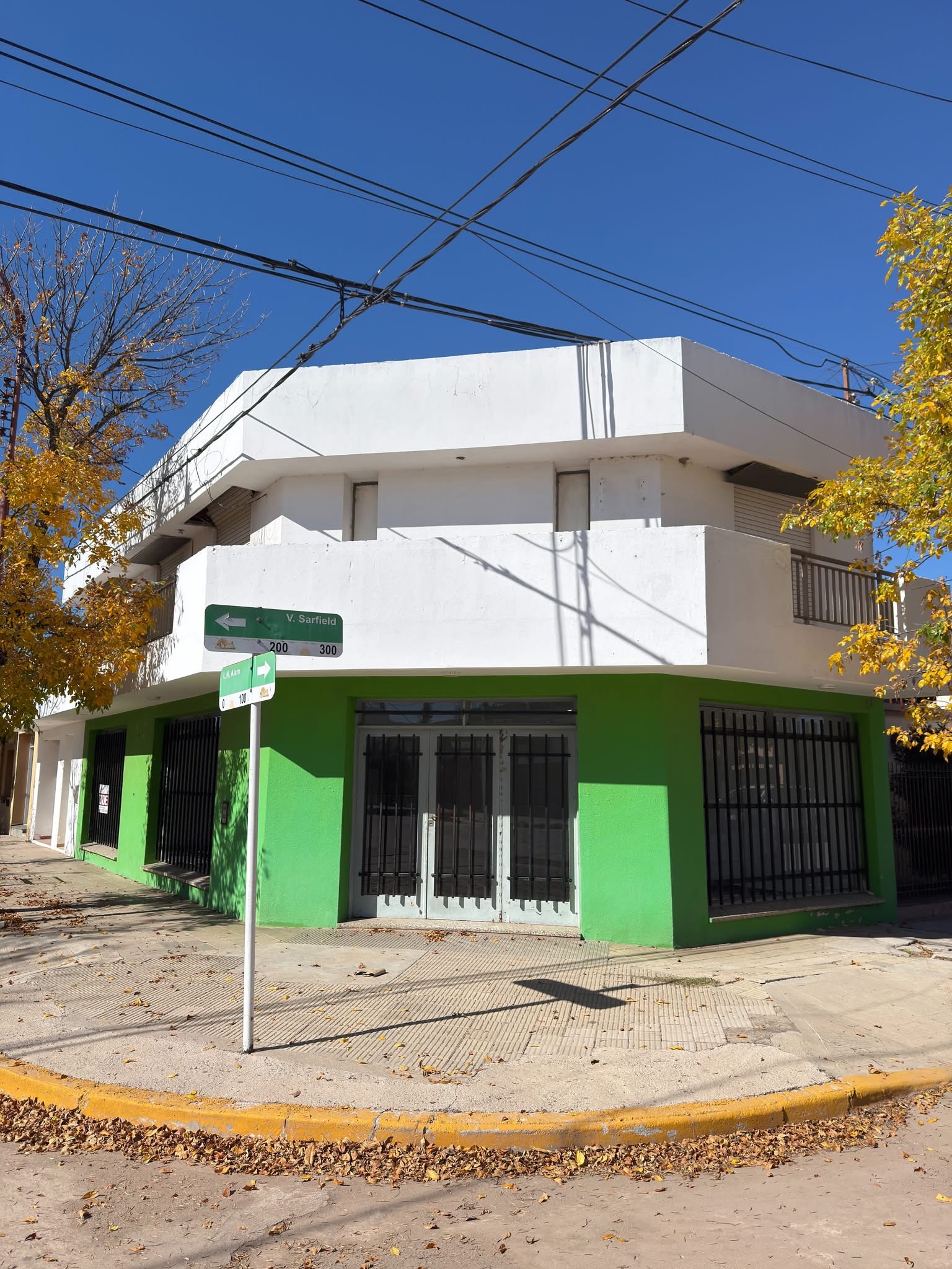 CASA Y LOCAL COMERCIAL